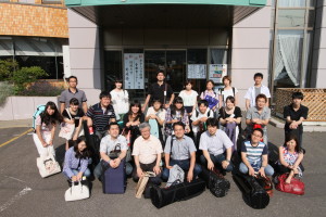 0803音楽セミナー管楽器ホテル前